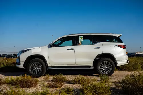  Toyota Fortuner SR.5 4.0L Petrol 2025 Model Year White Color Exterior