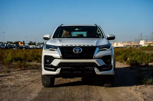  Toyota Fortuner SR.5 4.0L Petrol 2025 Model Year White Color Exterior