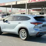 Toyota Highlander Platinum 2.5L Hybrid 2024 Model Year Silver Color Exterior  - Thumbnail 3
