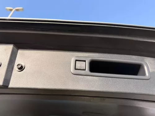 Toyota Highlander Platinum 2.5L Hybrid 2024 Model Year Silver Color Exterior 