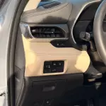 Toyota Highlander Platinum 2.5L Hybrid 2024 Model Year Silver Color Exterior  - Thumbnail 23