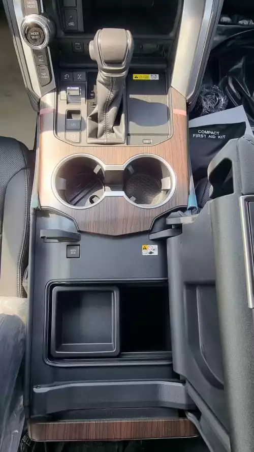 Toyota Land Cruise 3.3L DIESEL GXR TWIN TURBO MY2025