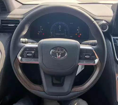 Toyota Land Cruise 3.3L DIESEL GXR TWIN TURBO MY2025