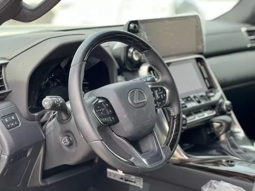 Lexus Lx600 VIP 3.5L Petrol 2025 Model Year Black Color Exterior