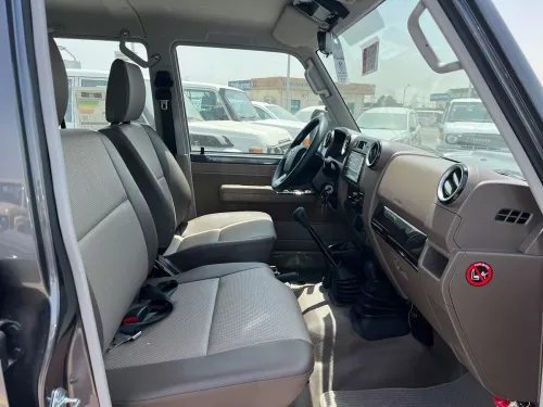 Toyota Land Cruiser 79 (LC79) Pickup 4.0L Petrol 2025 - Grey 