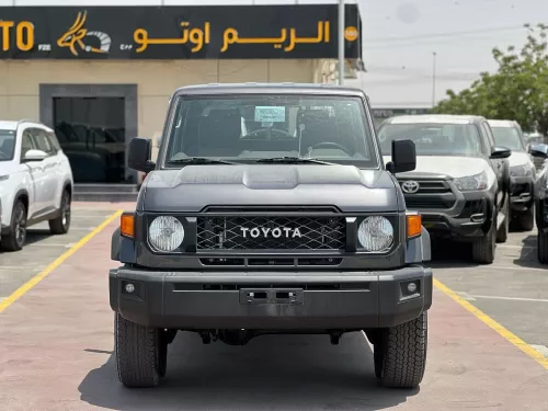 Toyota Land Cruiser 79 (LC79) Pickup 4.0L Petrol 2025 - Grey 