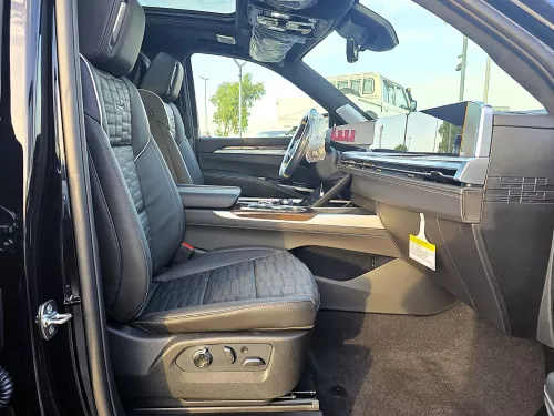  Cadillac Escalade Platinum 6.2L Petrol V8 4WD Sport 2026 Model Year Black Color Exterior
