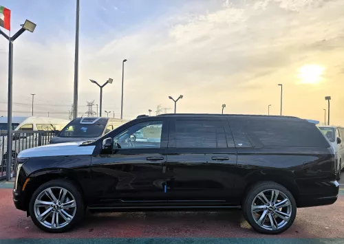  Cadillac Escalade Platinum 6.2L Petrol V8 4WD Sport 2026 Model Year Black Color Exterior
