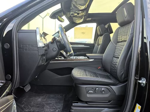  Cadillac Escalade Platinum 6.2L Petrol V8 4WD Sport 2026 Model Year Black Color Exterior