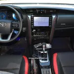 2023 TOYOTA FORTUNER LEGENDER 4.0L V6 PETROL - Thumbnail 10