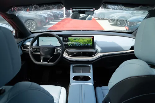 Cherry ICAR EQ7 Fully Electric 2025 Model Year Black Color Exterior 