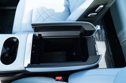 Cherry ICAR EQ7 Fully Electric 2025 Model Year Black Color Exterior 