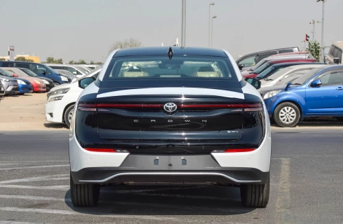 Toyota Crown 2.5L Hybrid 2025 Model Year White Color Exterior 