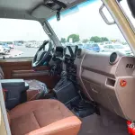 Toyota Land Cruiser LC76 Hardtop 4.0L V6 2025 - Beige - Thumbnail 8