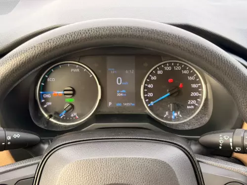 Toyota Rav4 2.5L Hybrid 2025 Model Year White Color Exterior 