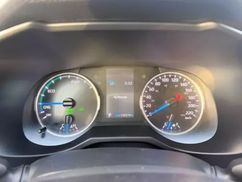 Toyota Rav4 XLE 2.5L Hybrid 2022 Model Year Silver Color Exterior 