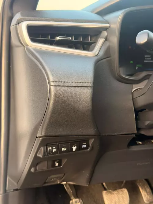 Toyota Corolla Cross 2.0L Hybrid 2022 Model Year White Color Exterior 