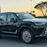 Lexus LX700h Signature 3.5l Hybrid - 2025  with Autopark  (Black / Tan) - Thumbnail 3