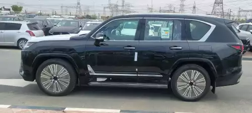 Lexus LX700h Signature 3.5l Hybrid - 2025 with Autopark  (Black / Red)
