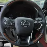 Lexus LX700h Signature 3.5l Hybrid - 2025 with Autopark  (Black / Red) - Thumbnail 8