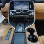 Lexus LX700h Signature 3.5l Hybrid  - 2025  with Autopark  (White/ Tan) - Thumbnail 10
