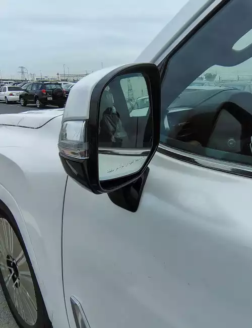 Lexus LX700h Signature 3.5l Hybrid  - 2025  with Autopark  (White/ Tan)