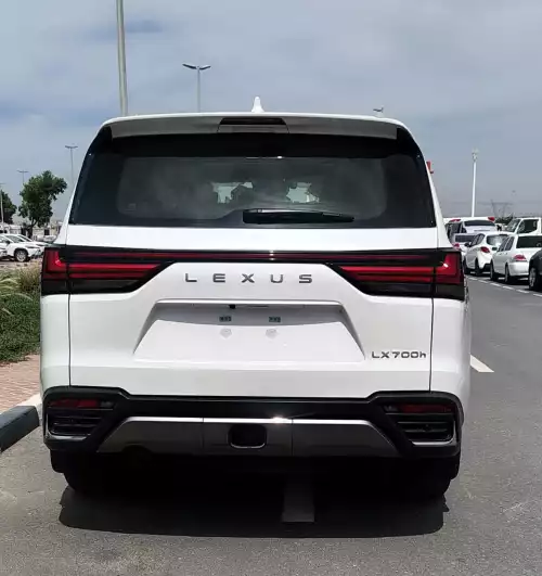 Lexus LX700h Signature 3.5l Hybrid  - 2025  with Autopark  (White/ Tan)