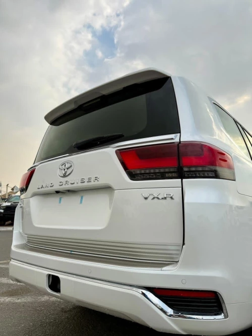 Toyota Land Cruiser VX.R 3.5L Petrol 2026 Model Year White Color Exterior 