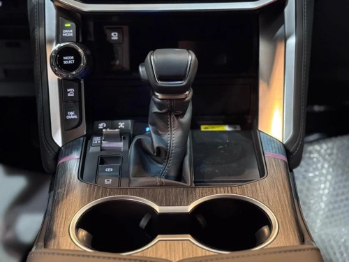 Toyota Land Cruiser LC300 VX.R 3.5L Petrol 2026 - Black (Oman Specs)