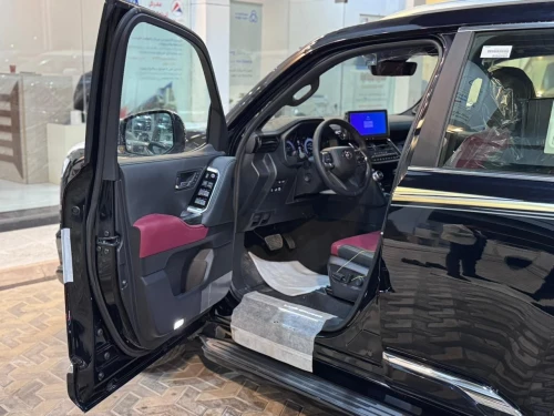 Toyota Land Cruiser LC300 VX.R 3.5L Petrol 2026 - Black (Oman Specs)