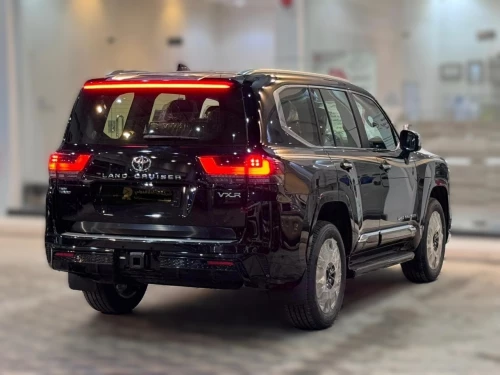 Toyota Land Cruiser LC300 VX.R 3.5L Petrol 2026 - Black (Oman Specs)