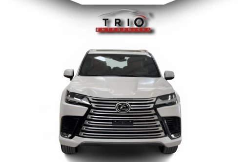 Lexus LX700h VIP 3.5L V6 Twin-Turbo Hybrid 2026 Model Year - White / Tan