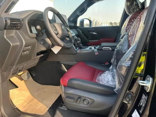 TOYOTA LC300 VXR - 3.5L - PET - AT - FULL OPTION - 2026 MY ( YEMEN )