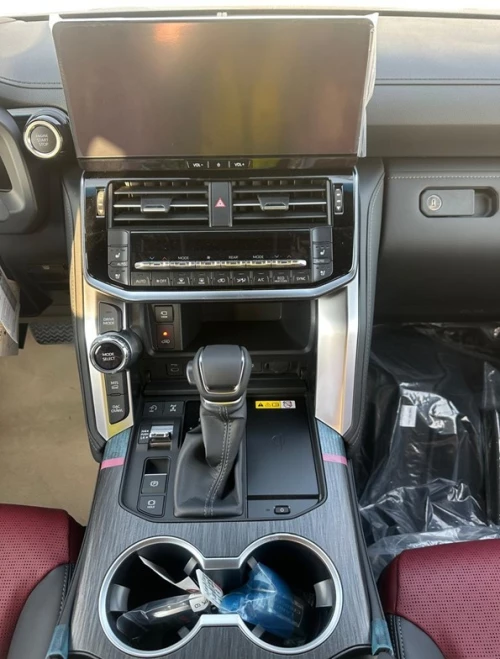 TOYOTA LC300 VXR - 3.5L - PET - AT - FULL OPTION - 2026 MY ( YEMEN )
