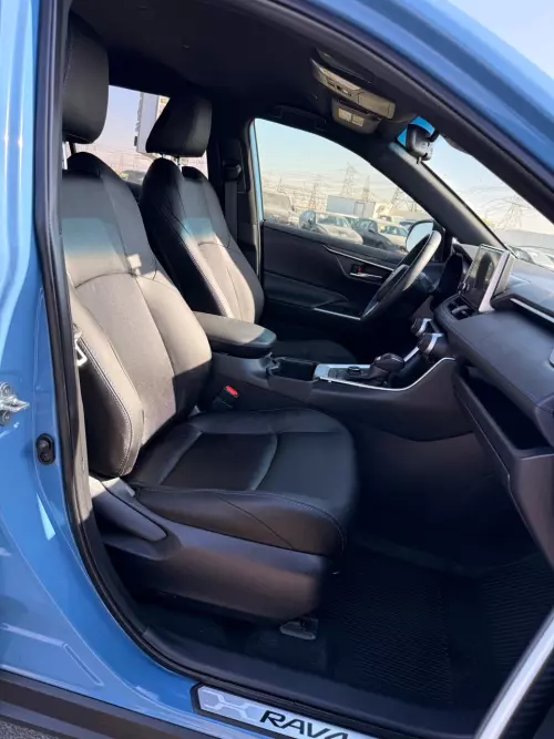 Toyota Rav4 SE 2.5L Hybrid 2023 Model Year Blue Color Exterior 