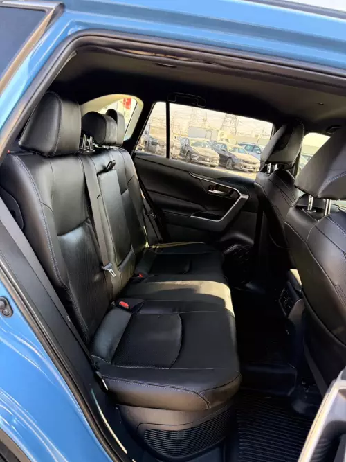 Toyota Rav4 SE 2.5L Hybrid 2023 Model Year Blue Color Exterior 