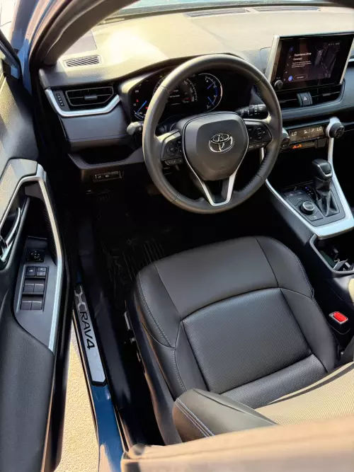 Toyota Rav4 SE 2.5L Hybrid 2023 Model Year Blue Color Exterior 
