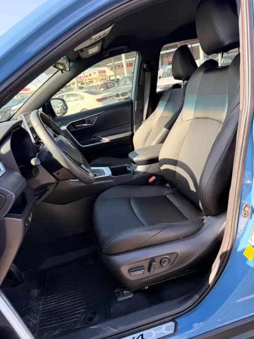 Toyota Rav4 SE 2.5L Hybrid 2023 Model Year Blue Color Exterior 
