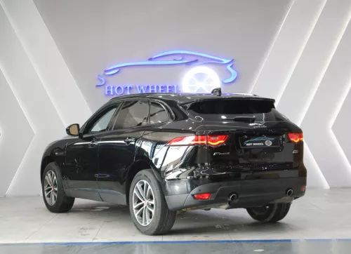2019 Jaguar F-Pace 25T Petrol V4 - Black 