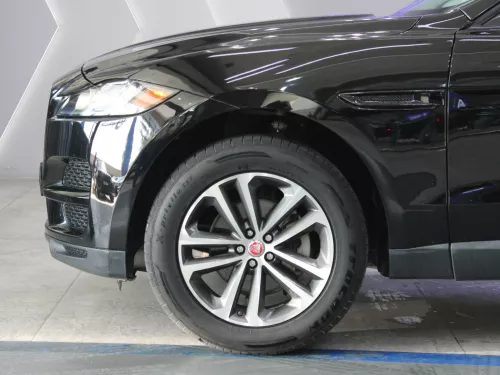 2019 Jaguar F-Pace 25T Petrol V4 - Black 