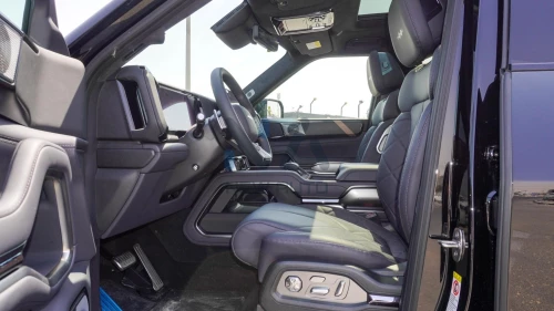 BYD Leopard 8 Ultra 2.0L Hybrid 2025 Model Year Black Color Exterior