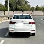 هونداي أكورن 1.6 لتر بنزين طراز 2022 لون أبيض هيكل خارجي - Thumbnail 7
