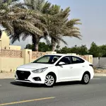 هونداي أكورن 1.6 لتر بنزين طراز 2022 لون أبيض هيكل خارجي - Thumbnail 3