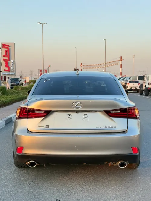 Lexus IS 300 3.5L V6 Automatic 2016 - Silver