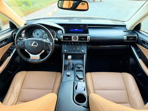 Lexus IS 300 3.5L V6 Automatic 2016 - Silver