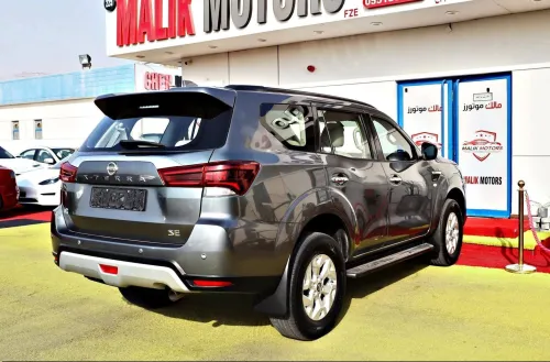 Nissan Xterra 2.5L Automatic 2022 - Silver