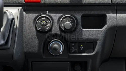 Toyota HiAce HR 2.8L Turbo Diesel Manual 2025 Passenger Van