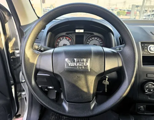 Isuzu D-MAX S.C STD Turbo Diesel Manual 2025 - Silver