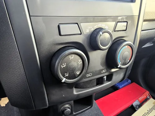Isuzu D-MAX S.C STD Turbo Diesel Manual 2025 - Silver