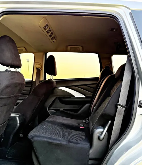 Mitsubishi Xpander 1.5L Automatic 2024 - Silver